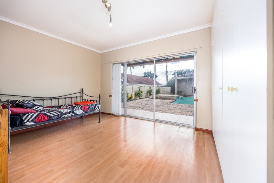 6 Bedroom Property for Sale in Elim Western Cape